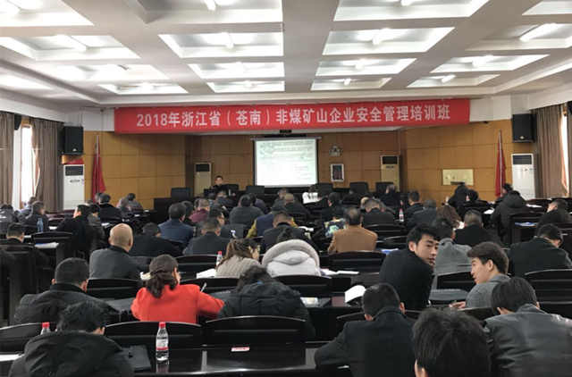 初訓(xùn)圖片_副本.jpg